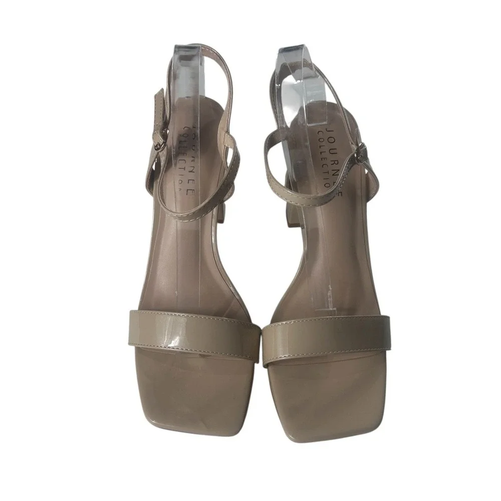 Journee Collection Tivona Tan Patent Square Toe Block Heel Sandals Womens 12 NEW